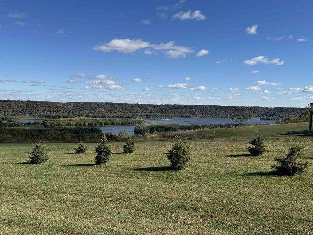 Land for sale in Garnavillo, Iowa