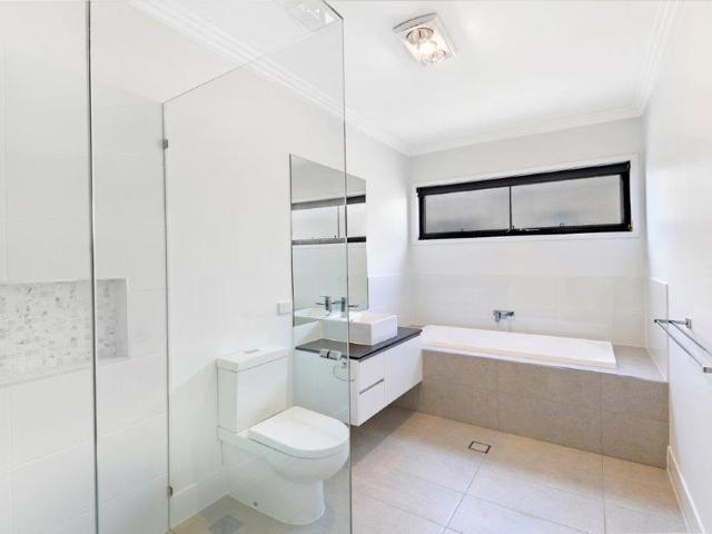 Townhouse for sale in Isle Of Capri