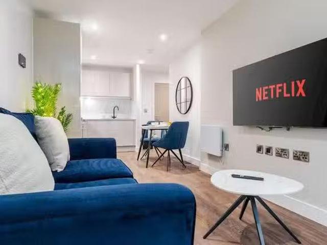 Apartment for rent in Calderstones, Wirral