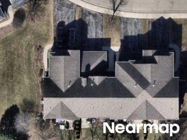 House for sale in Mchenry, Illinois