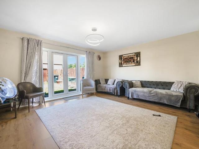 House for rent in London Borough of Hounslow, Spring Grove
