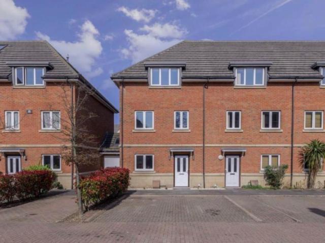 House for rent in London Borough of Hounslow, Spring Grove