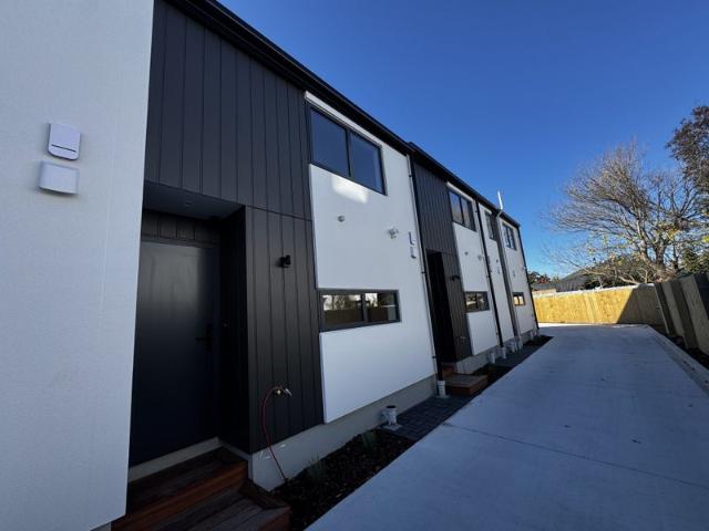 House for rent in Chaslands, Canterbury