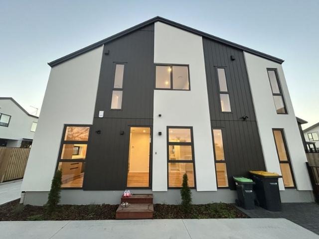 House for rent in Chaslands, Canterbury