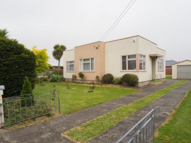 House for rent in Chaslands, Canterbury