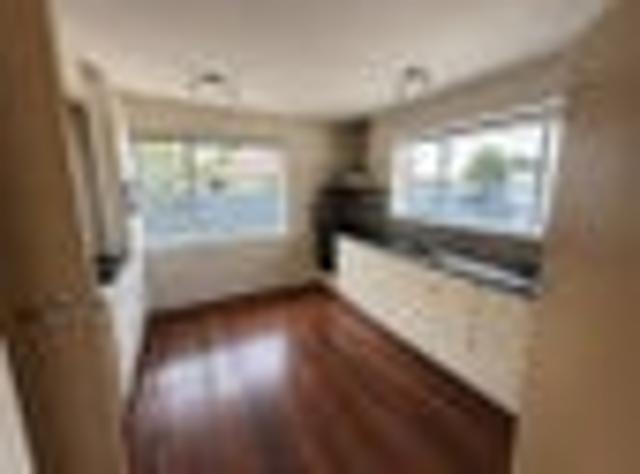 House for rent in Chaslands, Canterbury