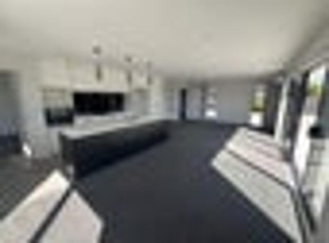 House for rent in Chaslands, Canterbury