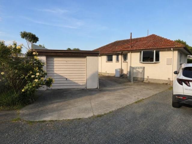 House for rent in Chaslands, Canterbury