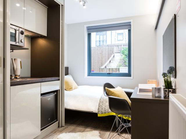 Room for rent in Barnsbury, Greater London