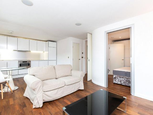 Apartment for rent in Angel, Greater London
