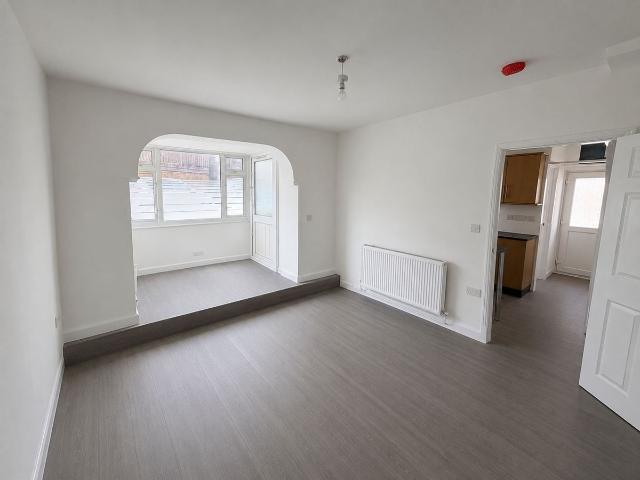 House for rent in Sirhowy, Wales