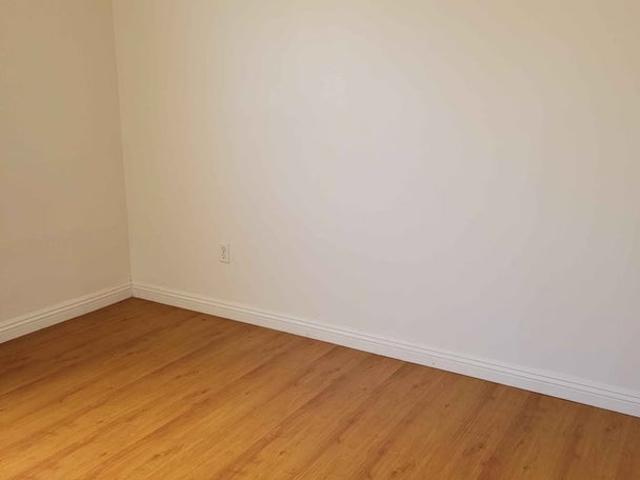 Room for rent in Canoga Park, California