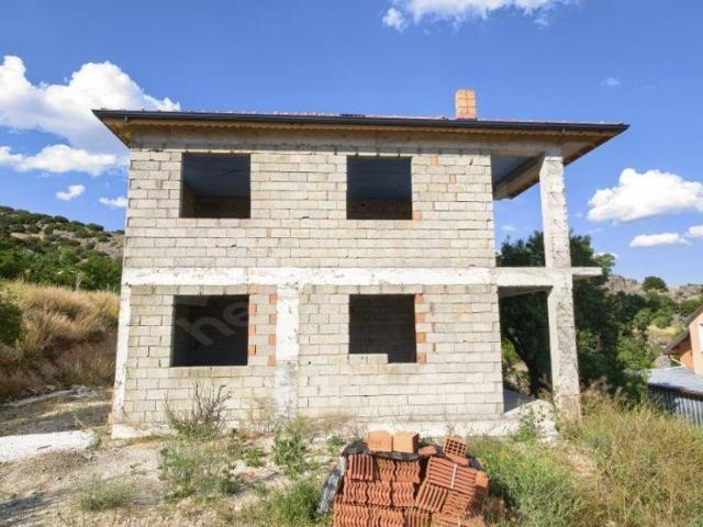 Senir, Keçiborlu içerisinde satılık Villa