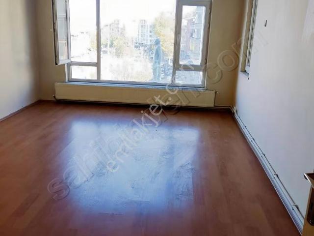 İstiklal Mahallesi, Isparta Merkez içerisinde kiralık mülk
