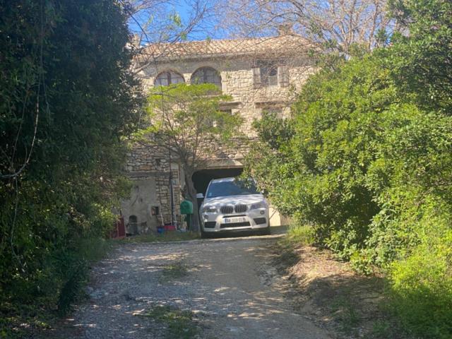Maison vente à Nîmes, Issirac