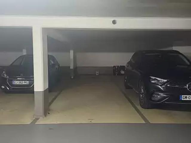 Garage vente à Boulogne-Billancourt, Issy-les-moulineaux
