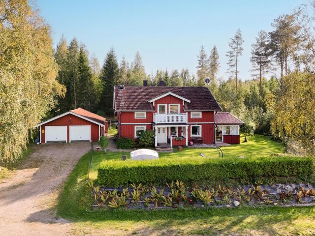Villa till salu i Bollnäs, Gävleborg