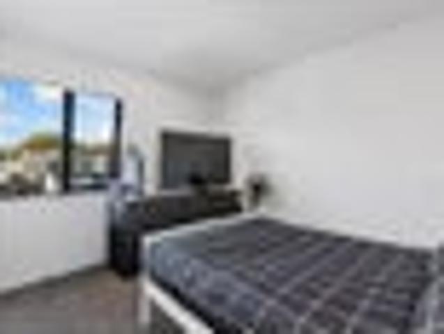 Apartment for sale in Heathcote, Canterbury