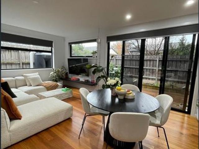 Townhouse for rent in Camerons Creek, Victoria
