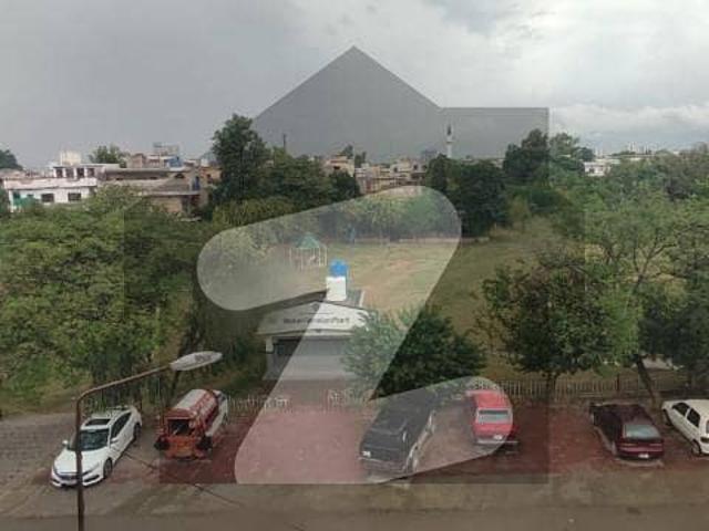 Building for rent in Islamabad