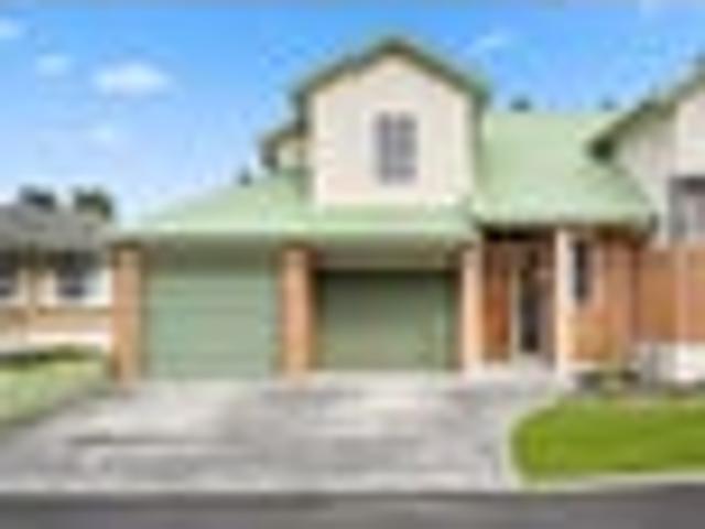 House for sale in Hamilton East
