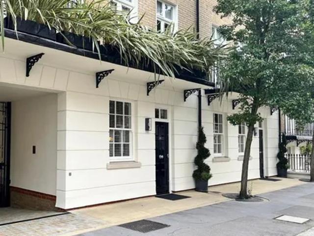 House for rent in Belgravia, Greater London