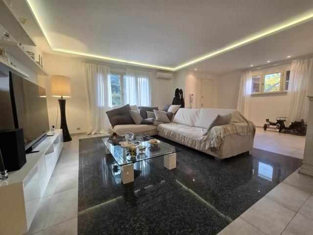 Casa in vendita a Prataccio, Campi Bisenzio