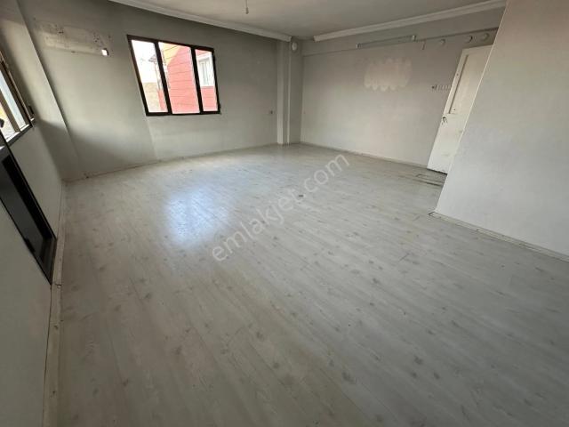 Uğur Mumcu Mahallesi, Karabağlar içerisinde kiralık mülk