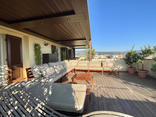 Appartamento in vendita a Quartiere 5, Firenze