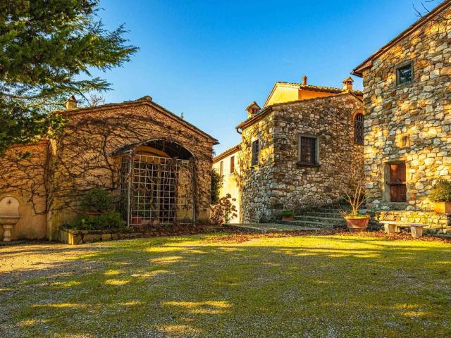 Casa in vendita a Scarperia e San Piero, Toscana