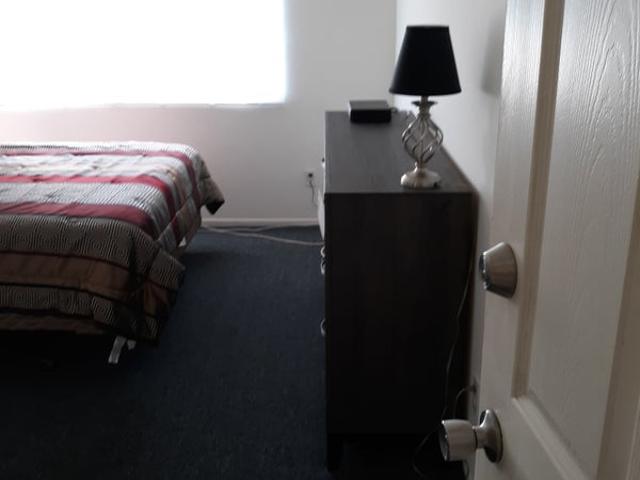 Room for rent in California