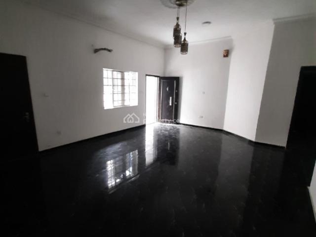 Flat for rent in Eti Osa, Lagos