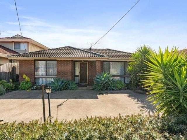 House for rent in Melton South, Melbourne