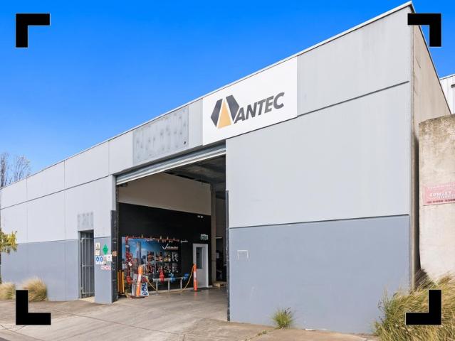 Warehouse for rent in Camerons Creek, Victoria
