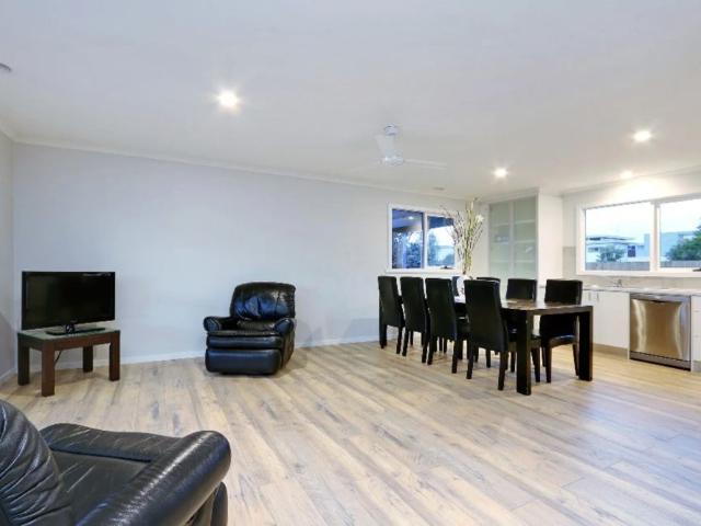 House for rent in Safety Beach, Melbourne