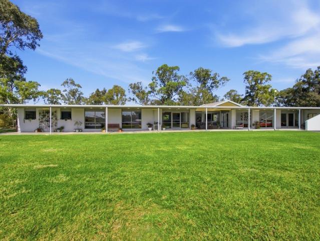 House for sale in Toongabbie, Victoria