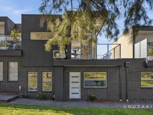 Townhouse for sale in West Footscray, Melbourne