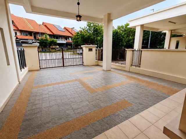 Terraced House for sale in Alam Impian, Selangor