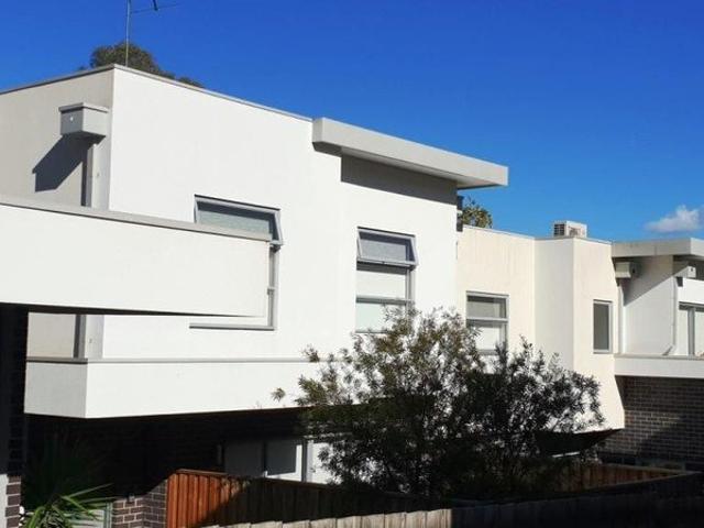 Townhouse for rent in Camerons Creek, Victoria