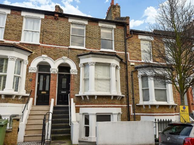 House for rent in Bellenden, Greater London