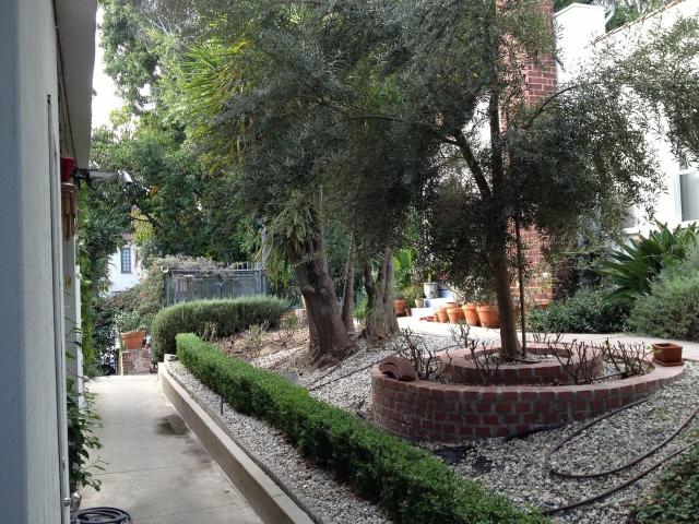 Apartment for rent in Canoga Park, California