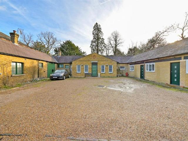 House for rent in Iver, Iver Heath