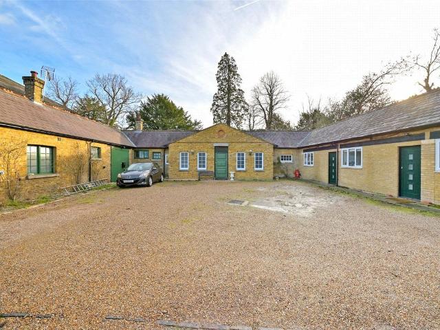 Apartment for rent in Iver, Iver Heath