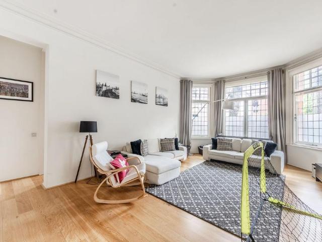 House for rent in Kensington, Greater London