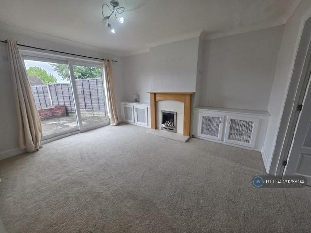 House for rent in Moneyhill, Batchworth