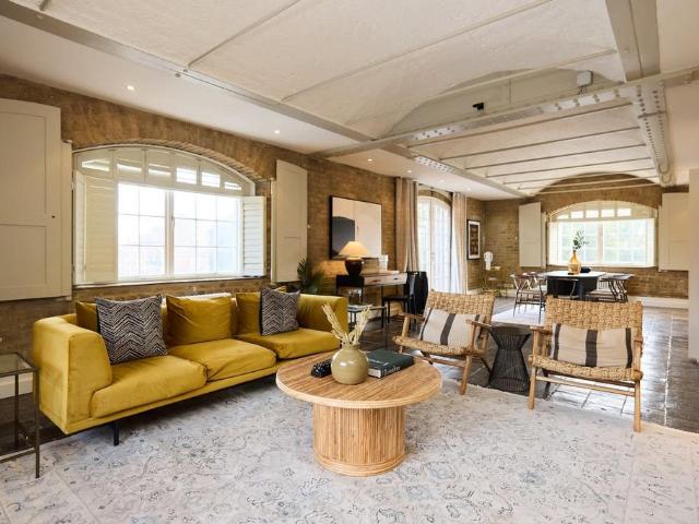 Apartment for rent in Tower Liberty, Wapping