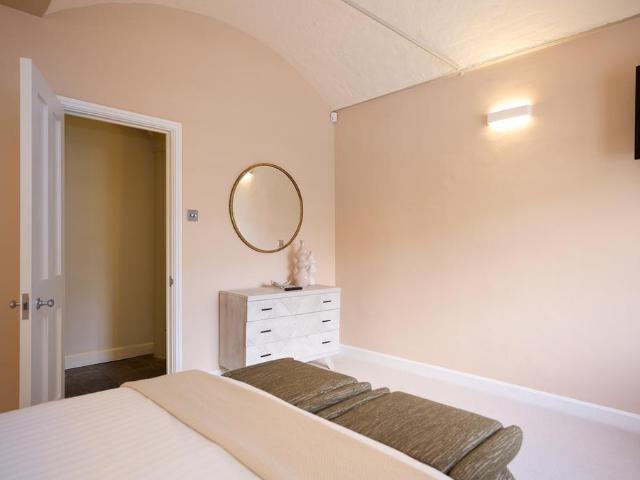 Apartment for rent in Tower Liberty, Wapping