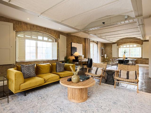 House for rent in Tower Liberty, Wapping