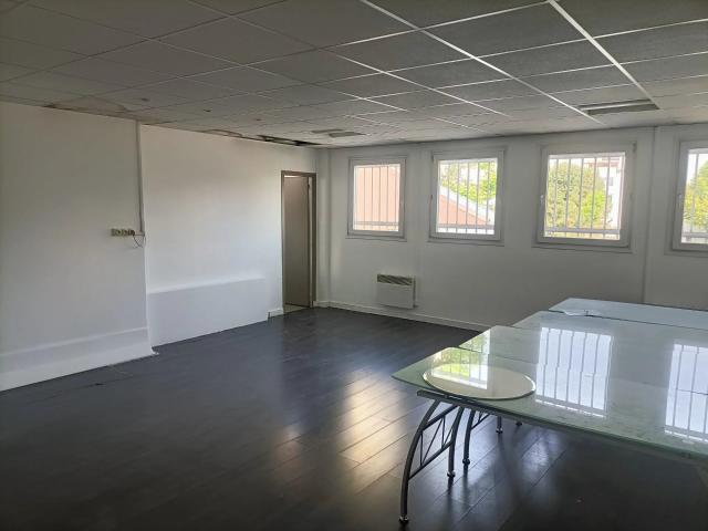 Bureau location à L'Haÿ-les-Roses, Ivry-sur-seine
