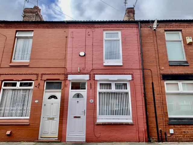 House for rent in Calderstones
